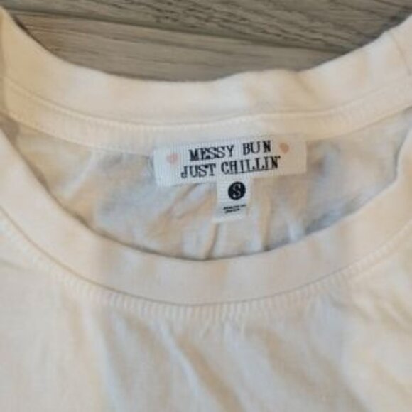 Messy bun just chillin crop top small - Picture 3 of 4